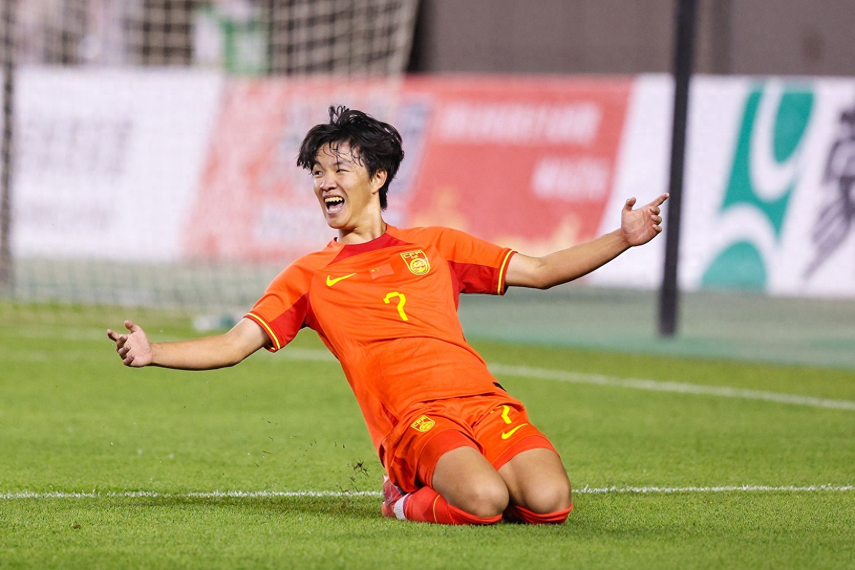 津媒：U17国足迎“摸底考试”袁博涵未获征召但得到浮嶋敏重视