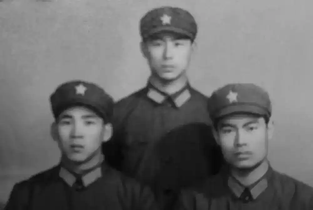 唐山抗震救灾_新兵入党故事_唐山大地震50周年