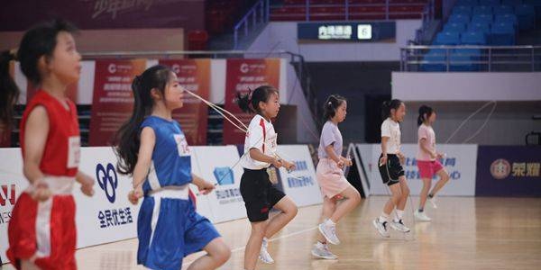青少年拳击赛事体系_中国拳王争霸赛2026_全国U系列俱乐部拳击比赛
